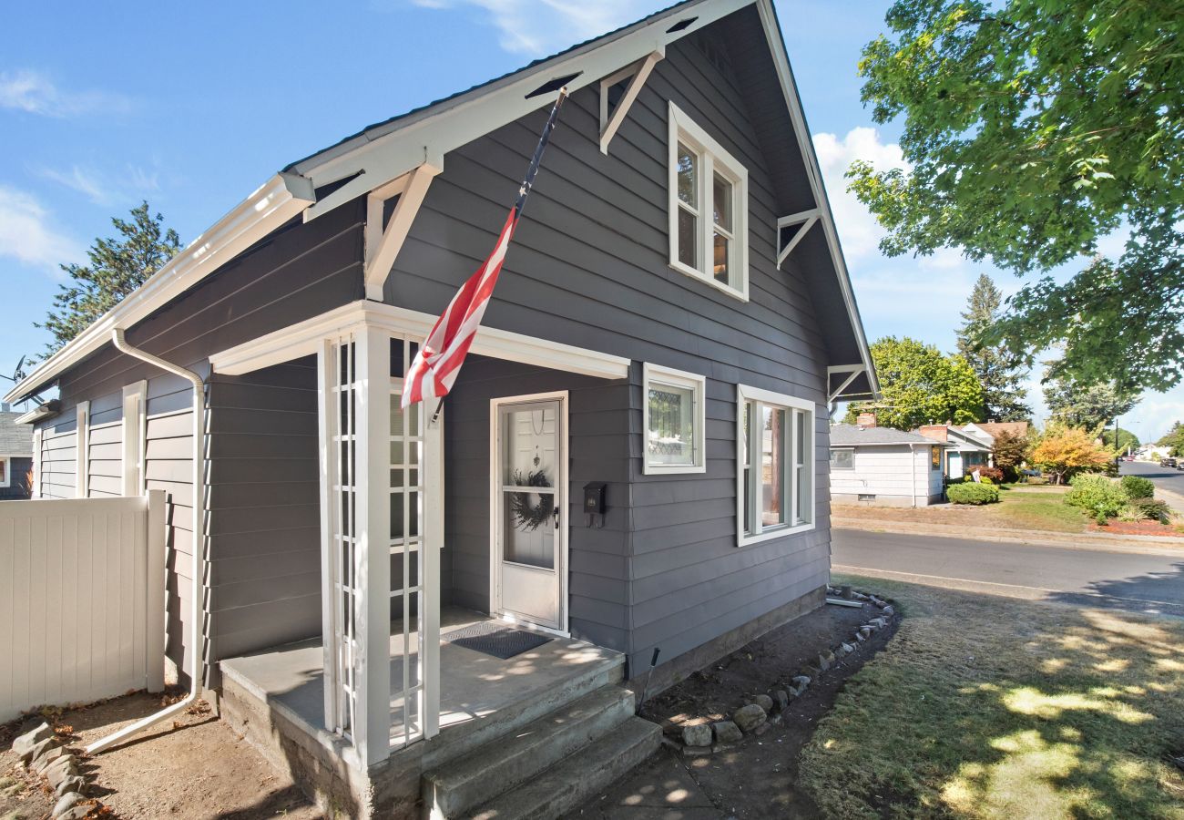 House in Spokane - Craftsman on Madison in the Garland District