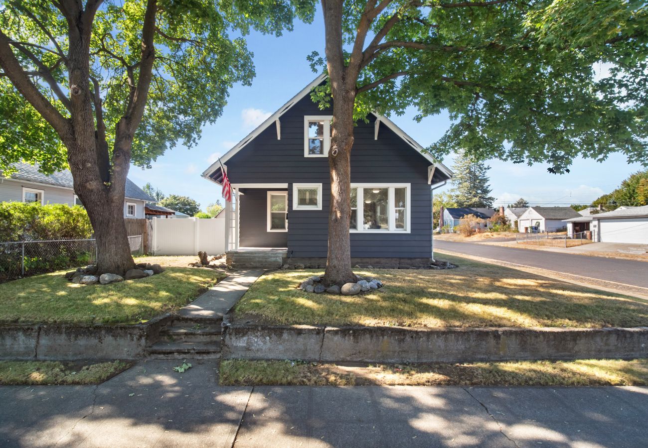 House in Spokane - Craftsman on Madison in the Garland District