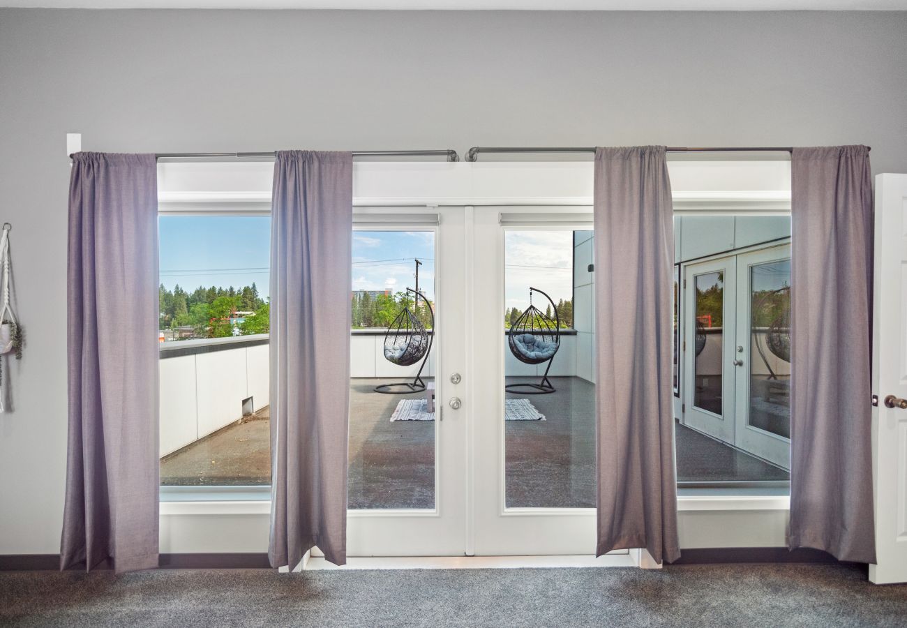 Condominium in Spokane - Chic 1-bedroom condo with private patio