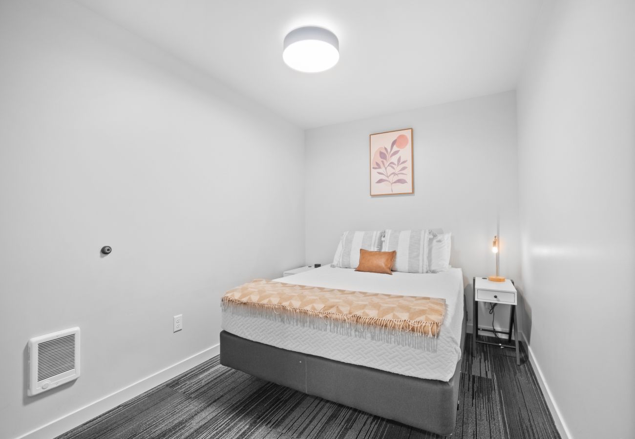 Apartment in Spokane - The Brooklyn-Blue Suite