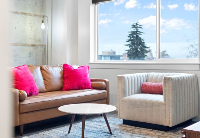 Apartment in Spokane - Pretty in Pink 2-bedroom Suite